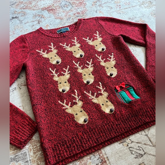 Karen Scott holiday themed long sleeve top - Picture 4 of 5